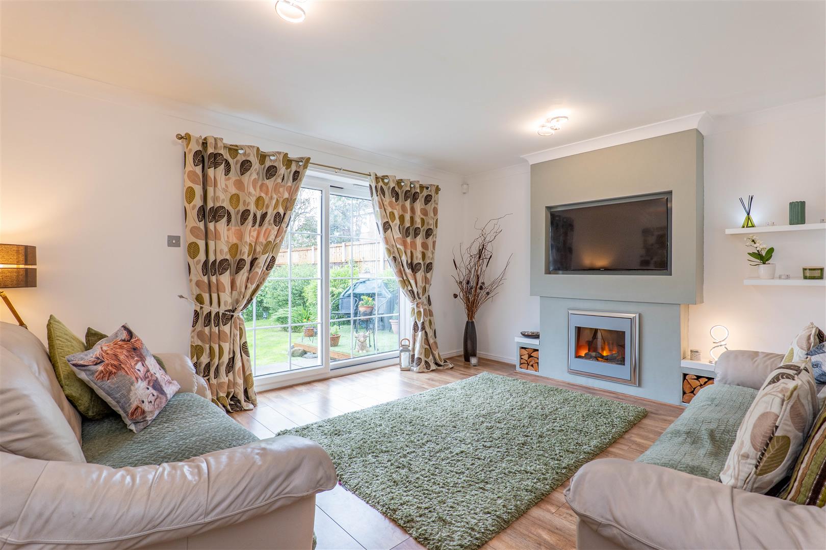 4 bed property in Delph Way, Chorley